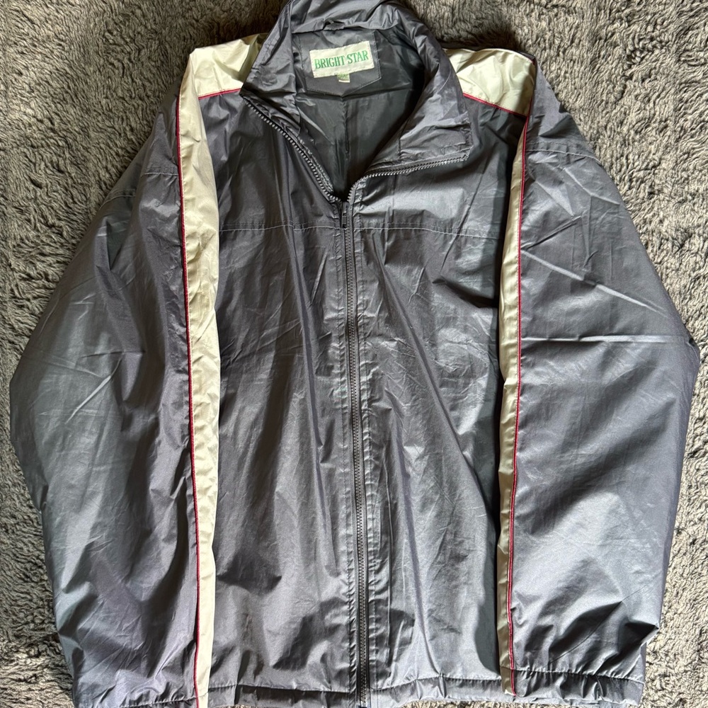 Vintage 80’s Gray and Cream Windbreaker with Full-Length Zipper